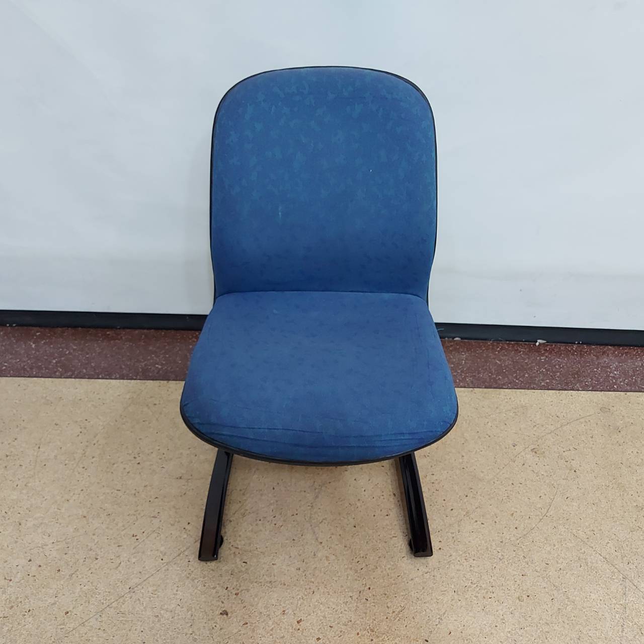 เก้าอี้สำนักงานผ้าสีน้ำเงินขาแอล
